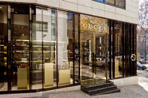 gucci lisbon openingstijden|GUCCI® Store Locator .